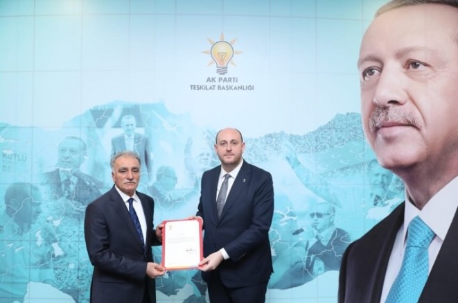 AK Parti Çınar İlçe Başkanlığı’na Mehmet Arzu Atandı