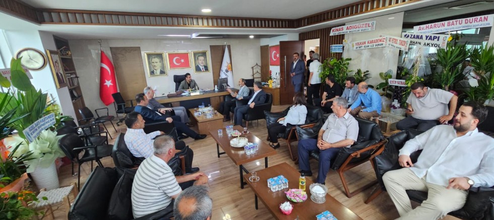 Ak Parti Diyarbakır İl Başkanı Hamit Sümer'e hayırlı olsun ziyaretleri sürüyor