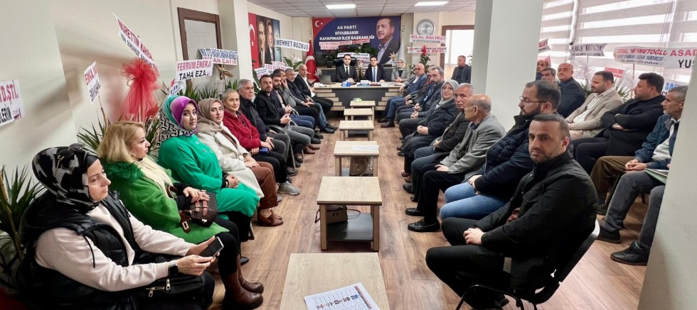 AK Parti Kayapınar İlçe Başkanlığı Yeni Yürütme Kurulu Açıklandı