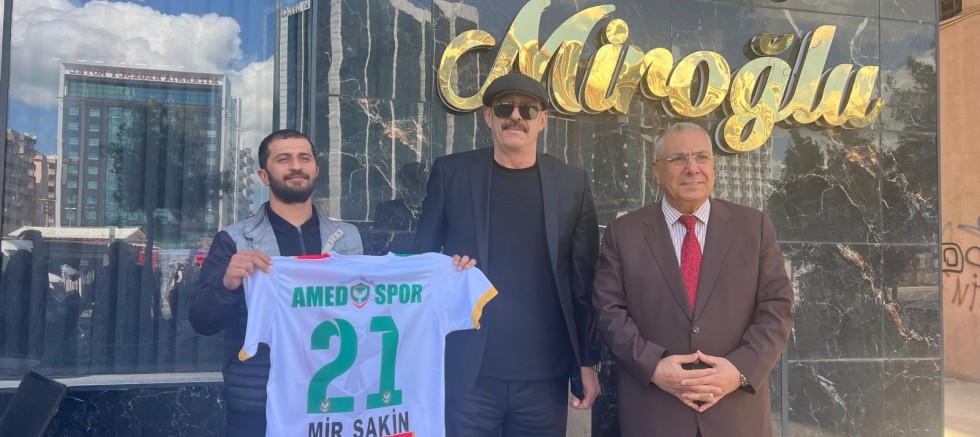 Diyarbakır’da Eşref Saral Rüzgarı: 