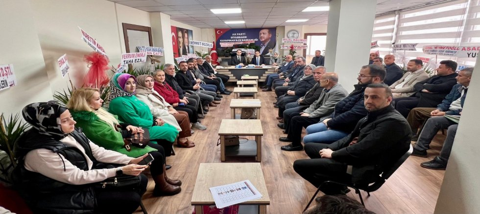 AK Parti Kayapınar İlçe Başkanlığı Yeni Yürütme Kurulu Açıklandı