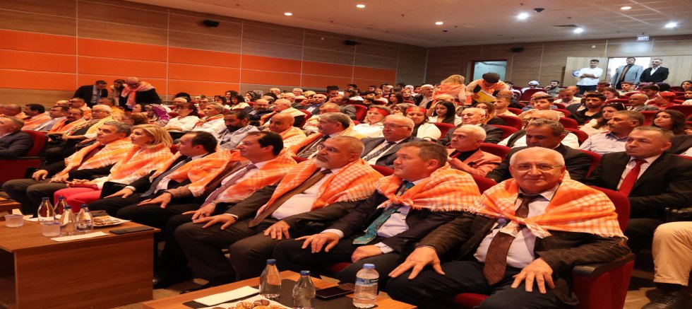 Diyarbakır'da Alevi Bektaşi Türkmen Kültürü Konferans ve Anma Etkinliği Gerçekleşti