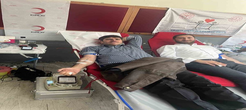 Kızılay Dicle’de kan bağışı kampanyası düzenledi