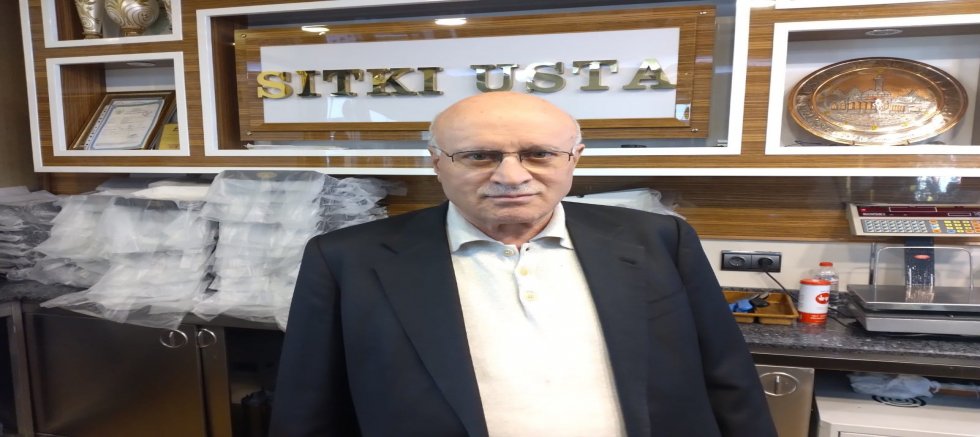 MEŞHUR KADAYIFÇI SITKI USTA’DAN 23 NİSAN KUTLAMA MESAJI