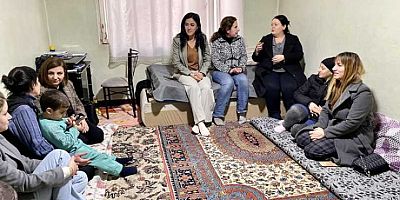 Leyla Ayaz, kadınların taleplerini dinlemek için ev ziyaretleri yaptı