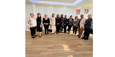 Mukadder Barut'tan CHP’ye Nezaket Ziyareti