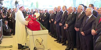 Sırrı Süreyya Önder son yolculuğuna uğurlandı