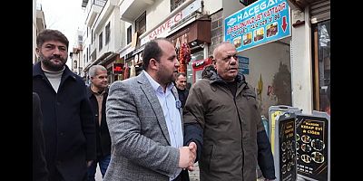 Yeniden Refah Partisi Diyarbakır İl Başkanı Ali Erdem Sur Esnafını Ziyaret Etti